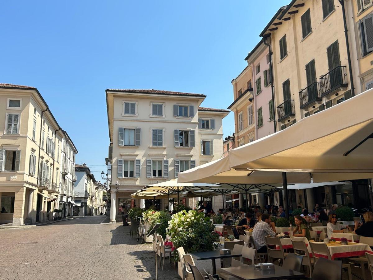 D-Place Apartment Piazza Duomo Crema Exterior foto